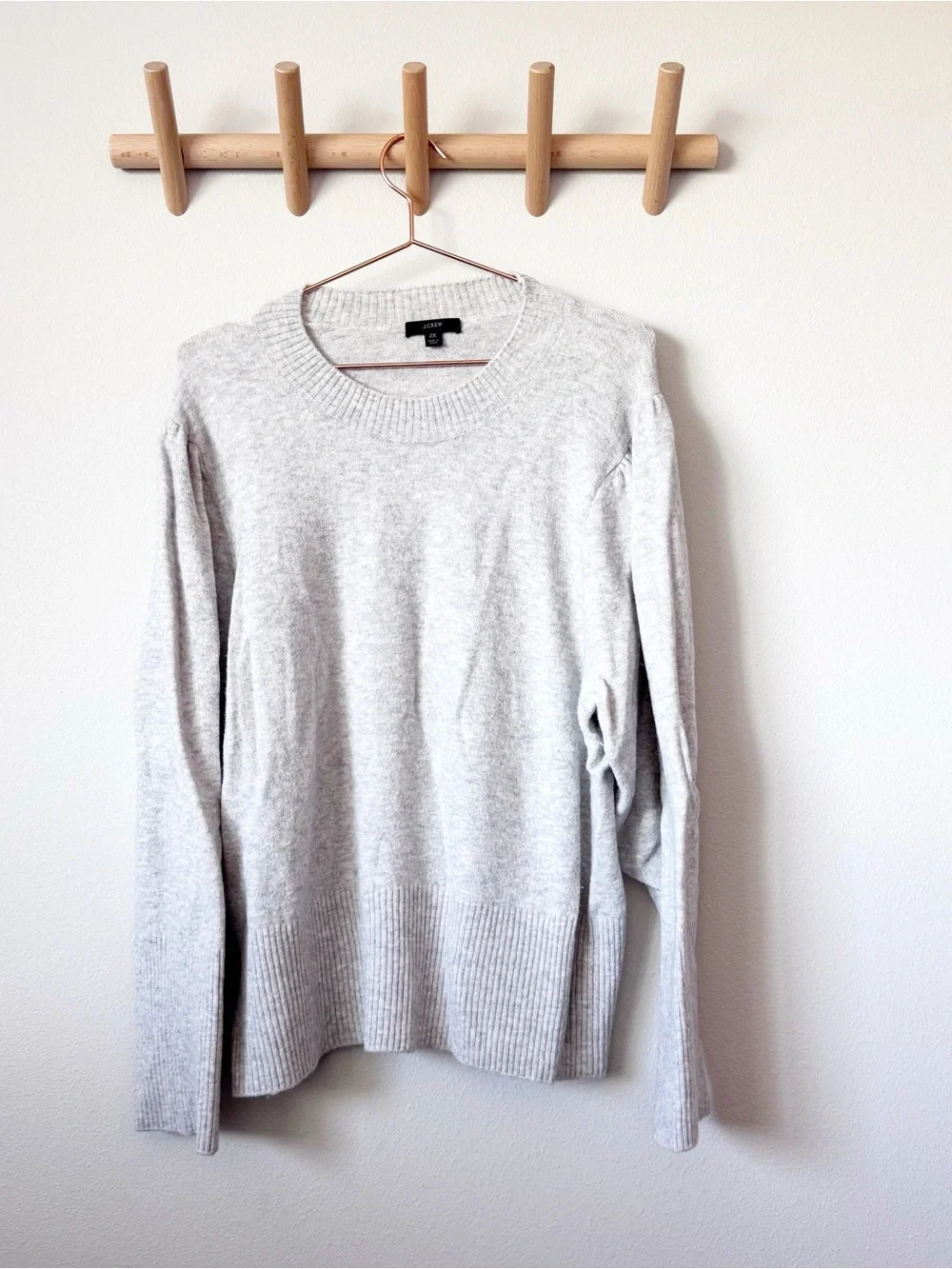 J. Crew Puff-sleeve crewneck sweater- Light Gray Heather - Picture 1 of 9